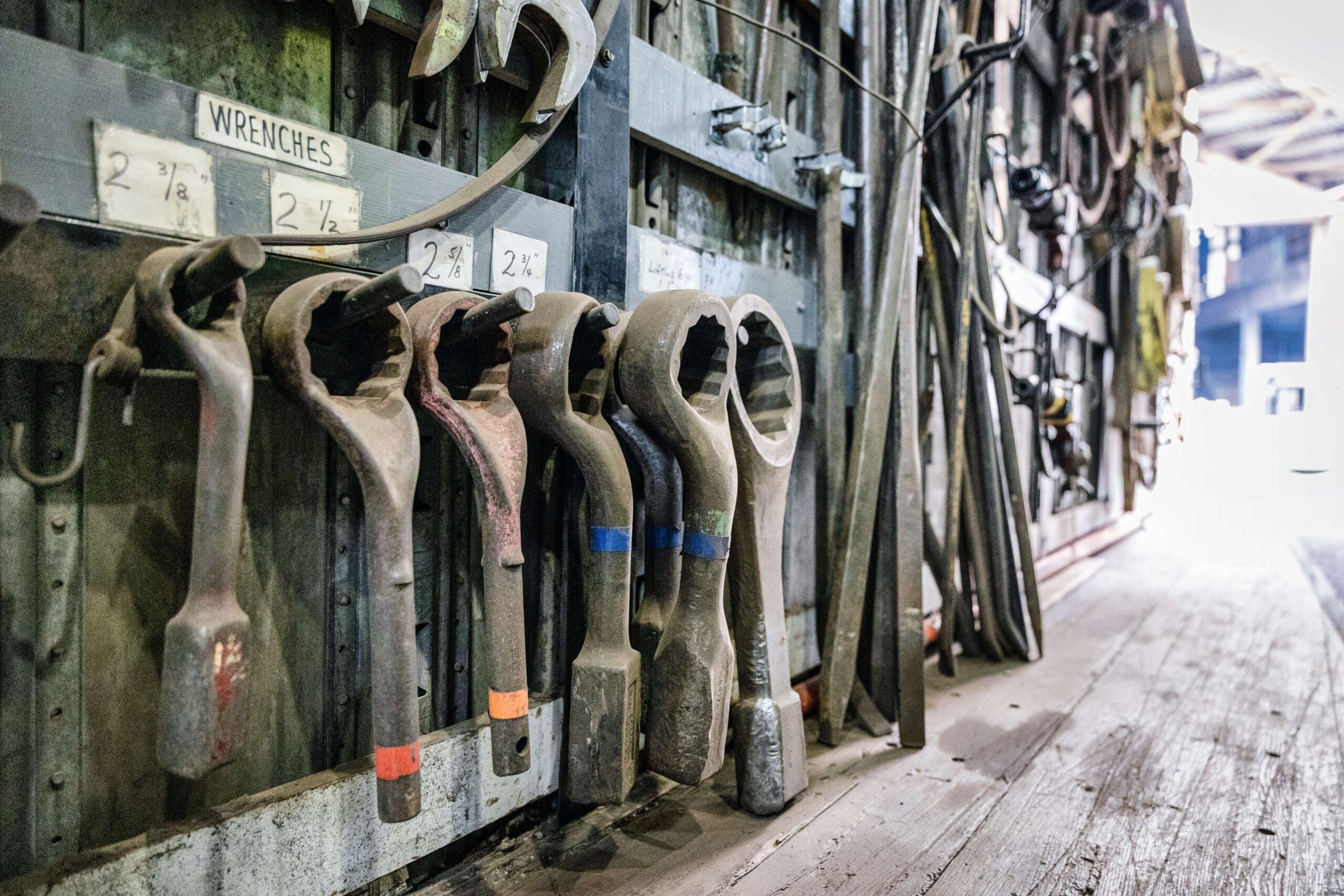 Tube pulling tools and hoses in the UIR equipment trailer